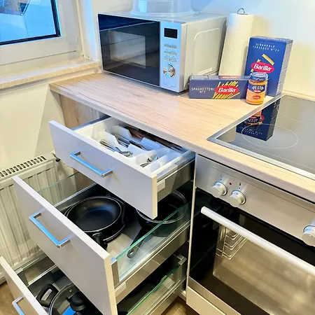 아파트 4you Koeln-frechen *